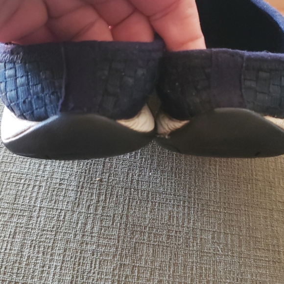 LL Bean Ultra Light Walking Sneakers Sz 9 M - Picture 7 of 8